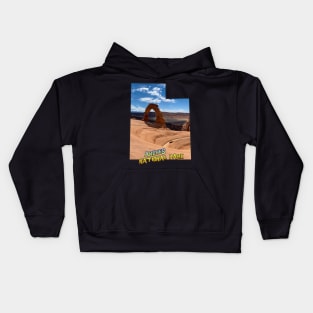 Utah Outline (Arches National Park - Delicate Arch) Kids Hoodie